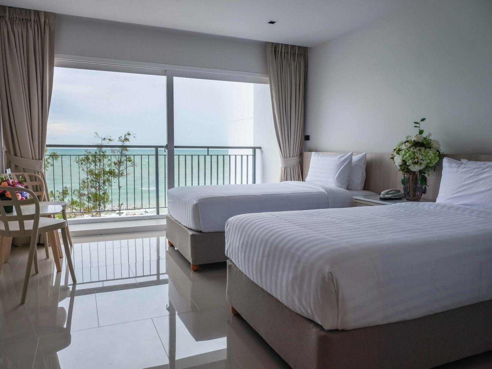 Worita Cove Hotel Praia de Jomtien Exterior foto