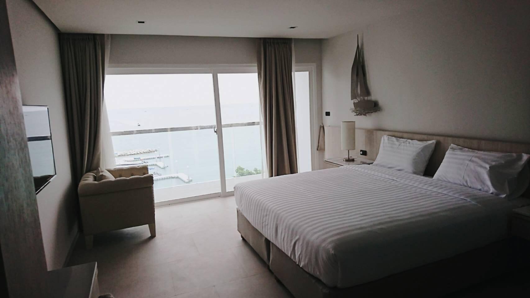 Worita Cove Hotel Praia de Jomtien Exterior foto