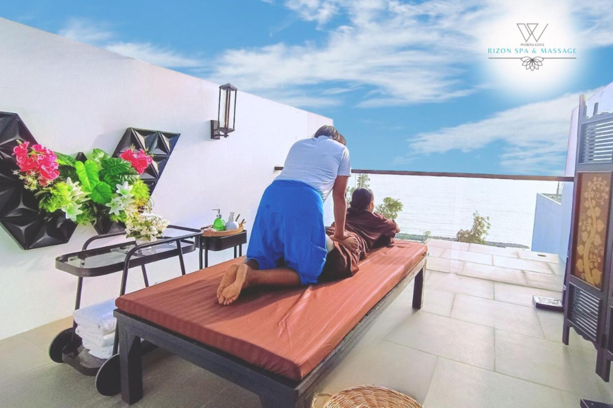 Worita Cove Hotel Praia de Jomtien Exterior foto