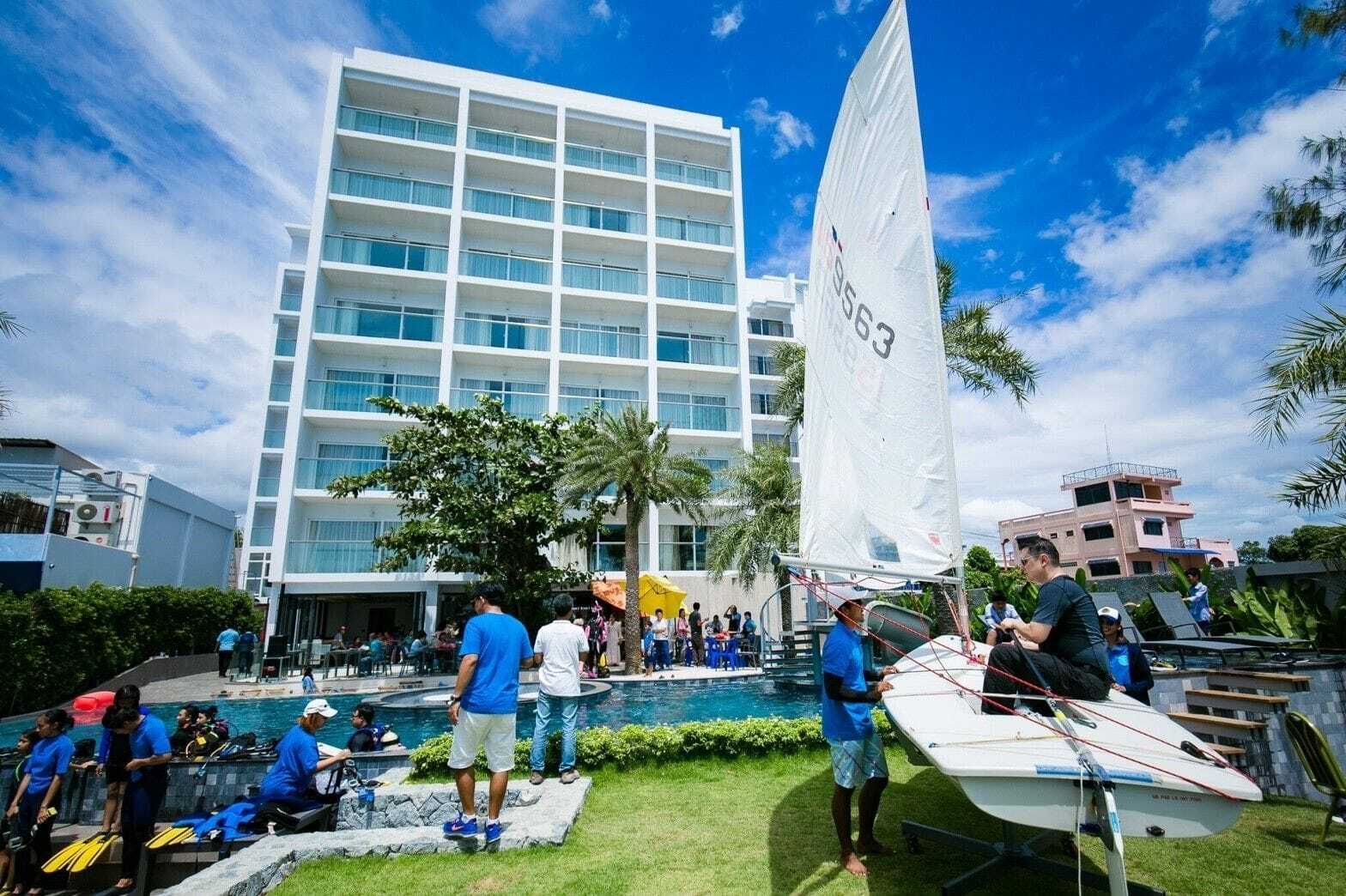Worita Cove Hotel Praia de Jomtien Exterior foto